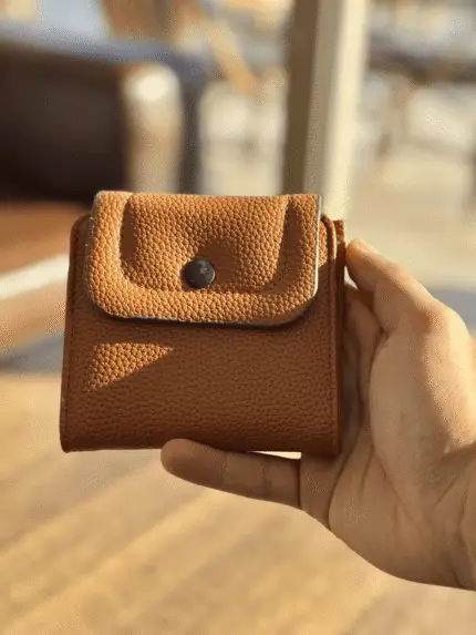 محفظة ڤيرا – اللون الهافان 🧡