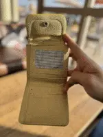 ⁦محفظة ڤيرا – اللون الذهبي 💛⁩ - الصورة ⁦2⁩